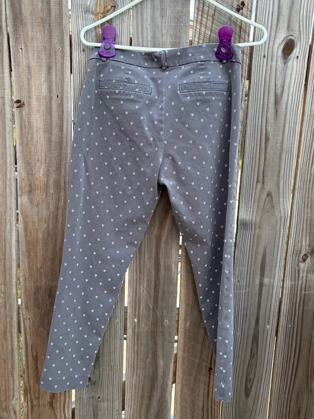 Banana Republic Sloan Fit Gray Arrow Patterned Women's Pants